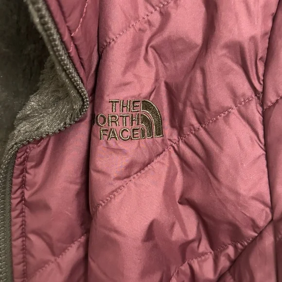 The North Face Mossbud Reversible Jacket - Picture 2 of 7